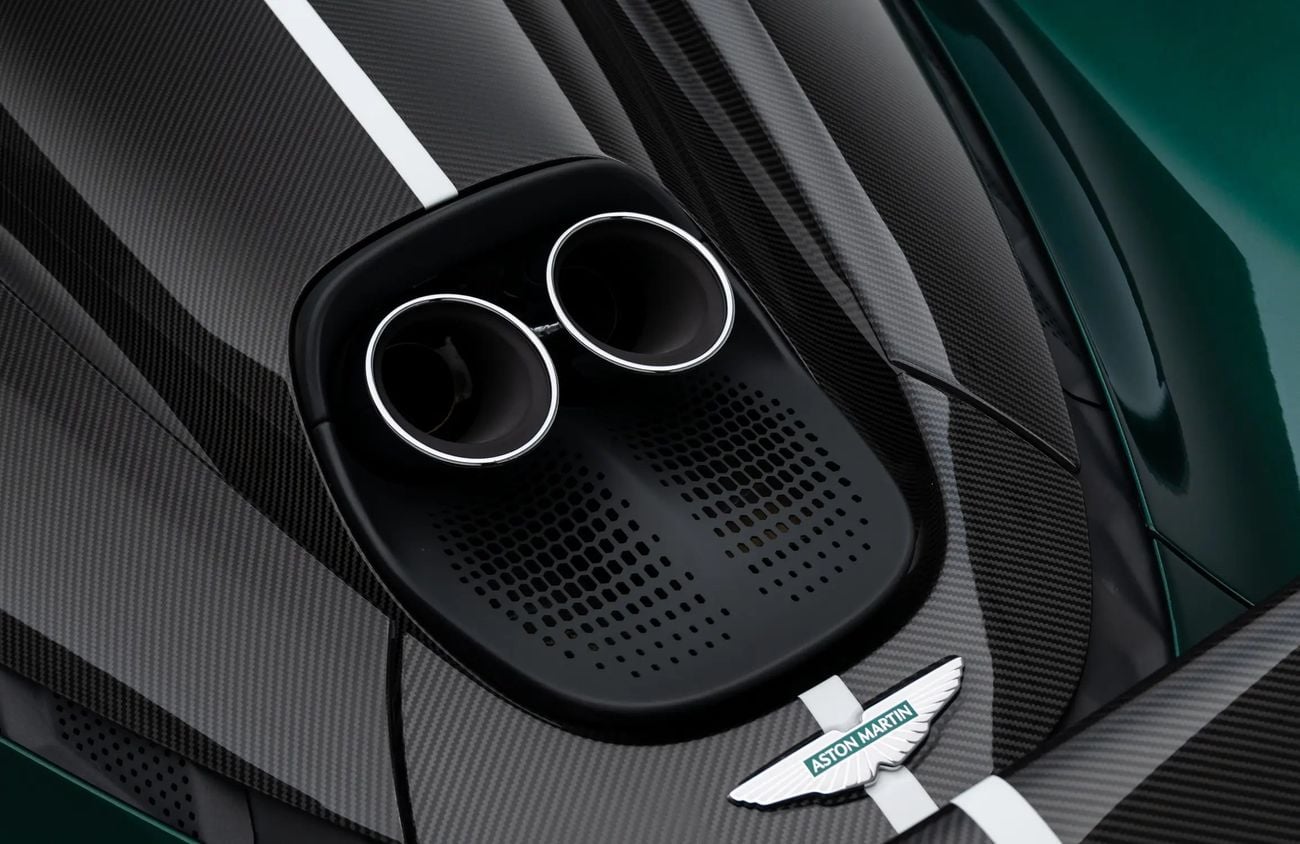 أستون مارتن Valhalla 4.0L V8 Twin-Turbo Engine + eMotors | Warranty
