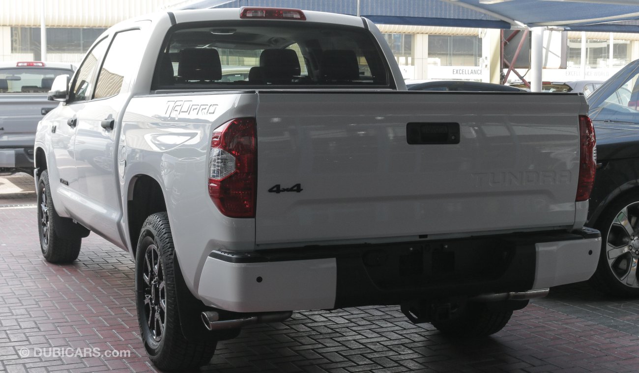 Toyota Tundra 5.7 L