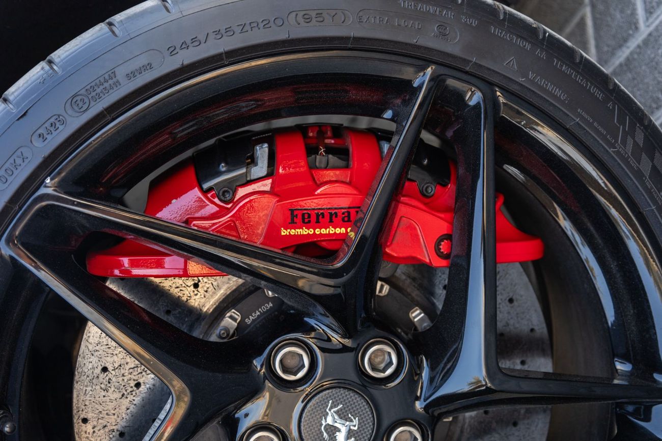 فيراري F8 تريبوتو 3.9T V8