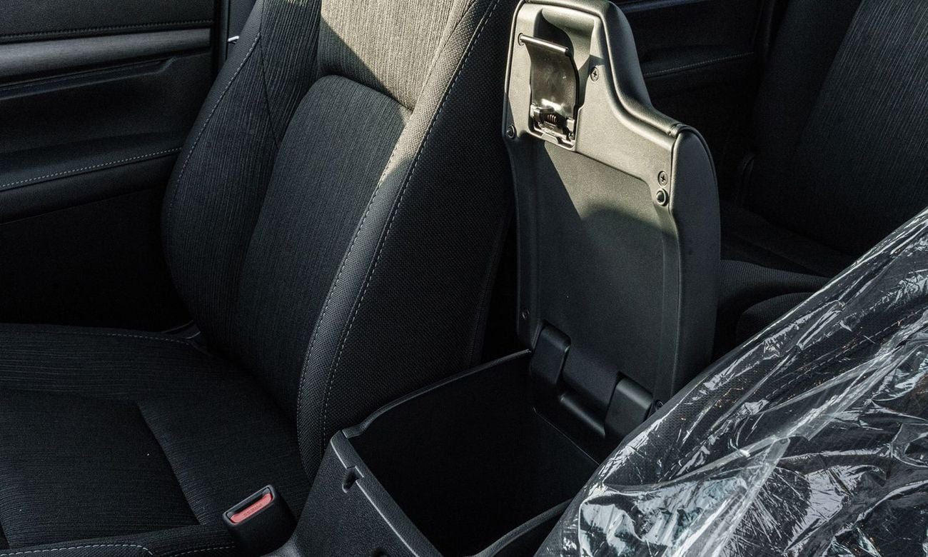 تويوتا هيلوكس 2026 Toyota Hilux Adventure 4.0L AT Petrol (Black-Black)