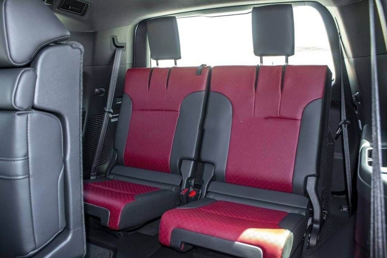 تويوتا لاند كروزر 2025 Toyota Land Cruiser GR-S 3.5L Petrol Twin Turbo AT (White-Red)