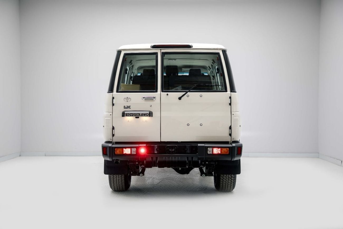 Toyota Land Cruiser LC76 Hardtop 2.8L - White Inside Saddle Tan | Export Only