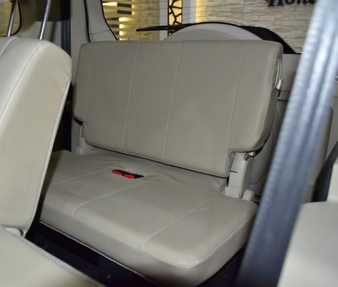 ميتسوبيشي باجيرو EXCELLENT DEAL for our Mitsubishi Pajero GLS ( 2016 Model ) in Brown Color GCC Specs