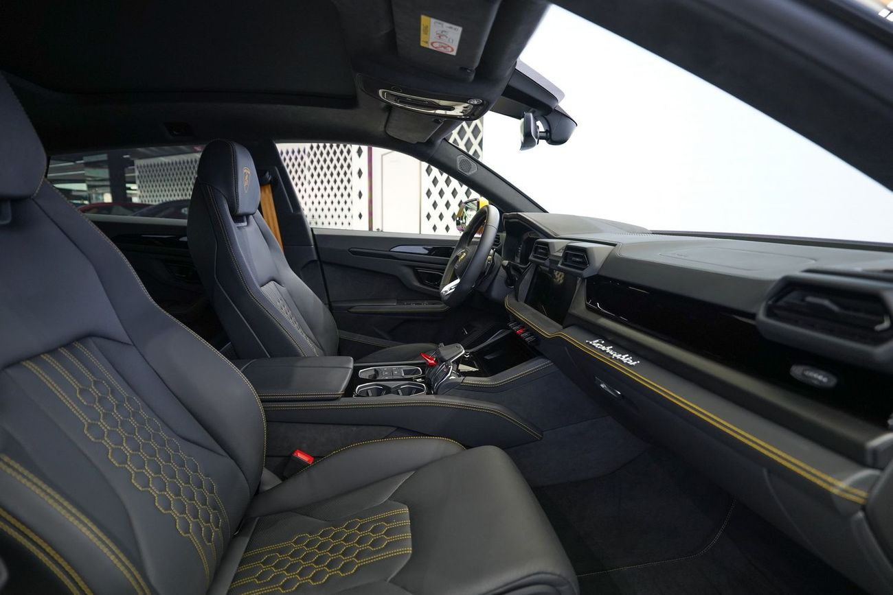 Lamborghini Urus STD 4.0T V8 SE