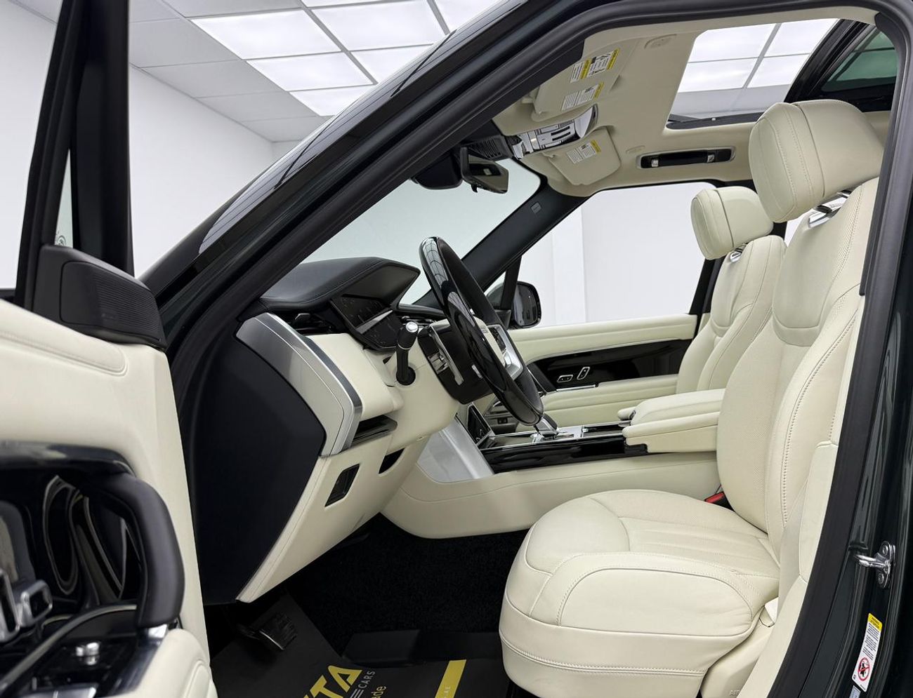 Land Rover Range Rover Sport Dynamic SE P530 4.4L 2025 Range Rover SE P530 ,Warranty ,Brand New ,Canadian Spec