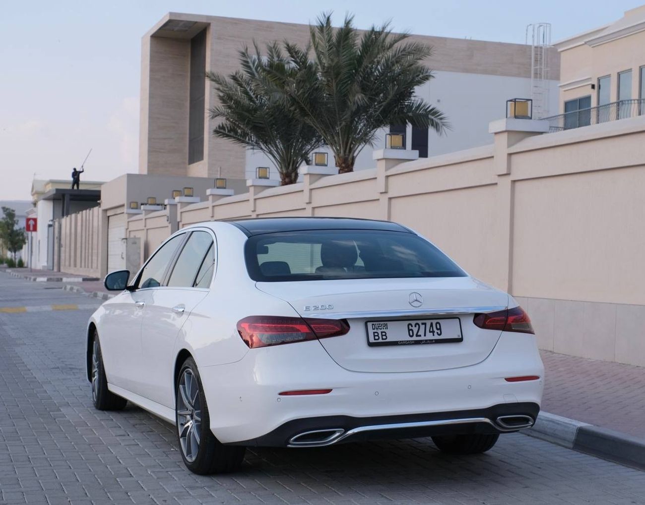 مرسيدس بنز 200