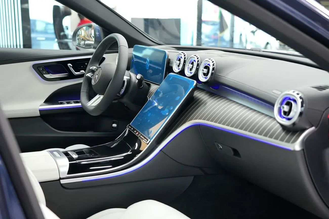 مرسيدس بنز C 200 C 200 | GCC 0km | Agency Warranrty | AMG Package