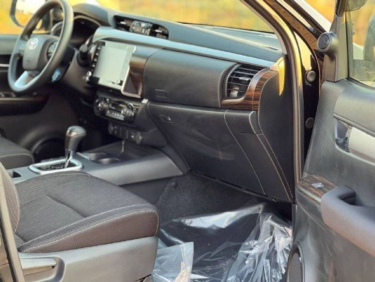 تويوتا هيلوكس SR5 4.0L PTR A/T // 2024 // HIGH OPTION WITH DVD&BACK CAMERA , CRUISE CONTROL // SPECIAL OFFER // BY