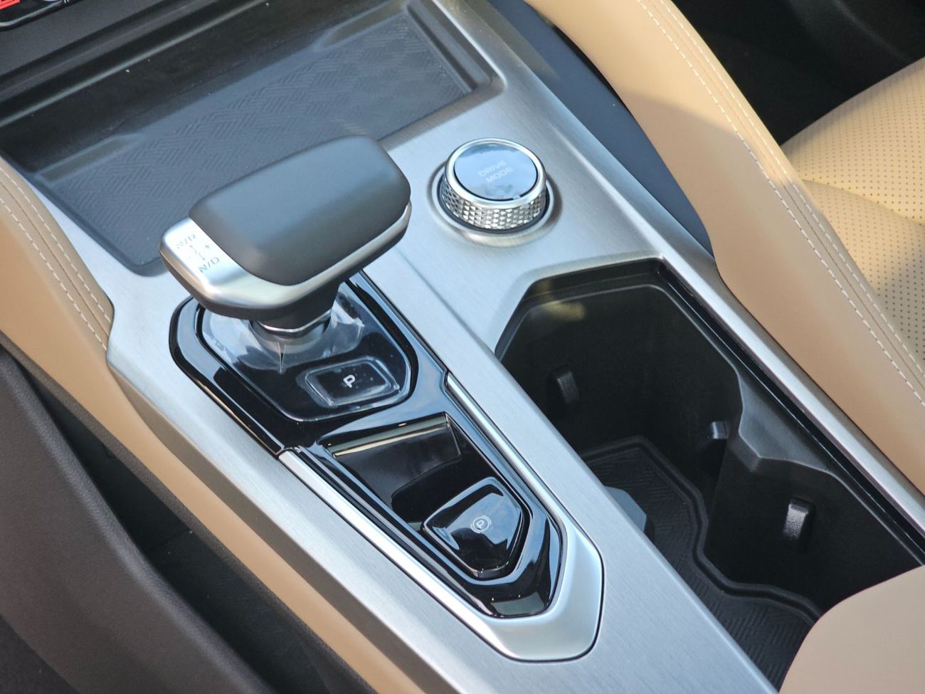 رينو كوليوس Renault Koleos 2.0L Turbo, 4WD Petrol, 8 Speed Automatic, Model 2025 Color Black