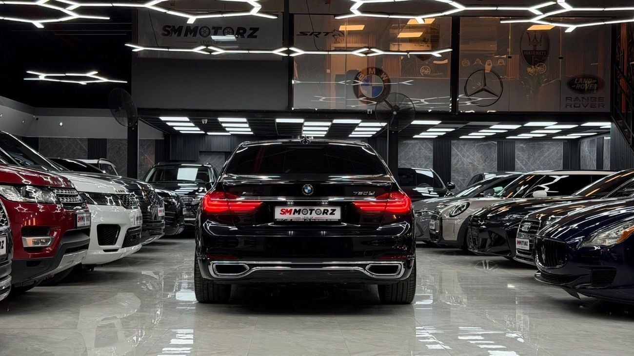 BMW 750Li xDrive 4.4L (523 HP)