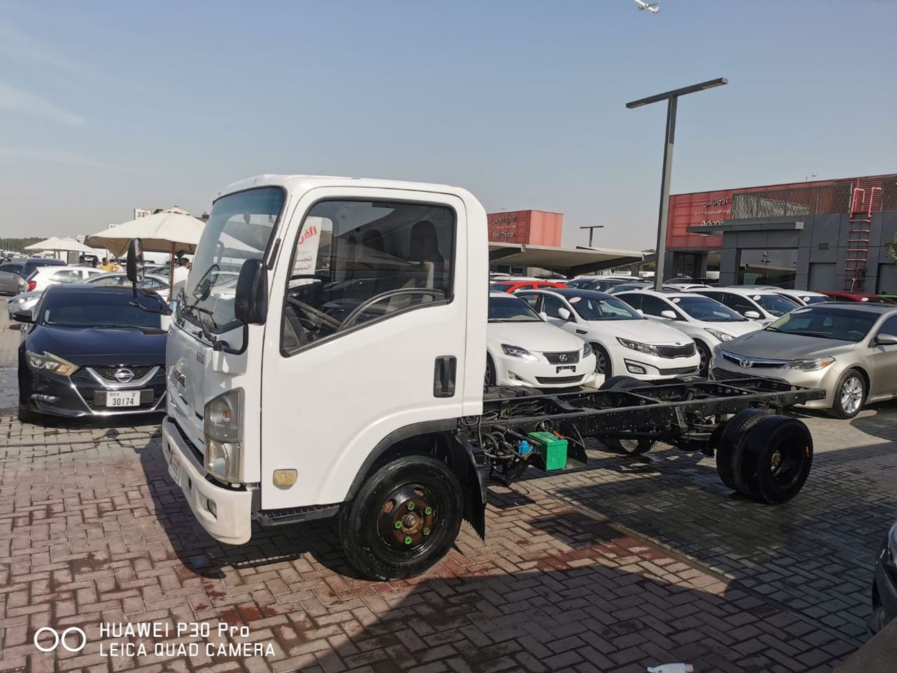 إيسوزو NPR بحالة ممتازة