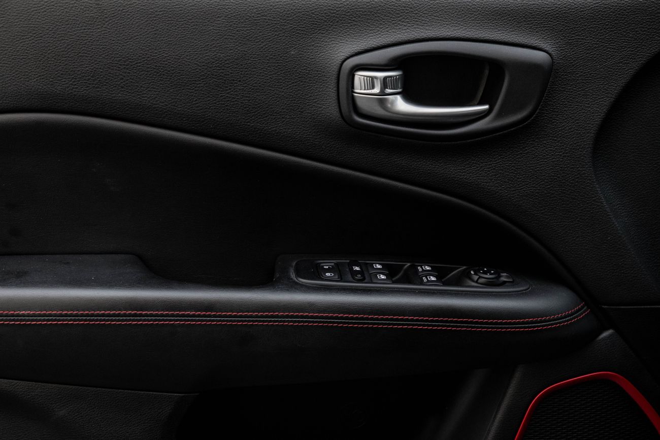 Jeep Compass Compass Trailhawk | 1,371 P.M | 0% Downpayment | Spectacular Condition!