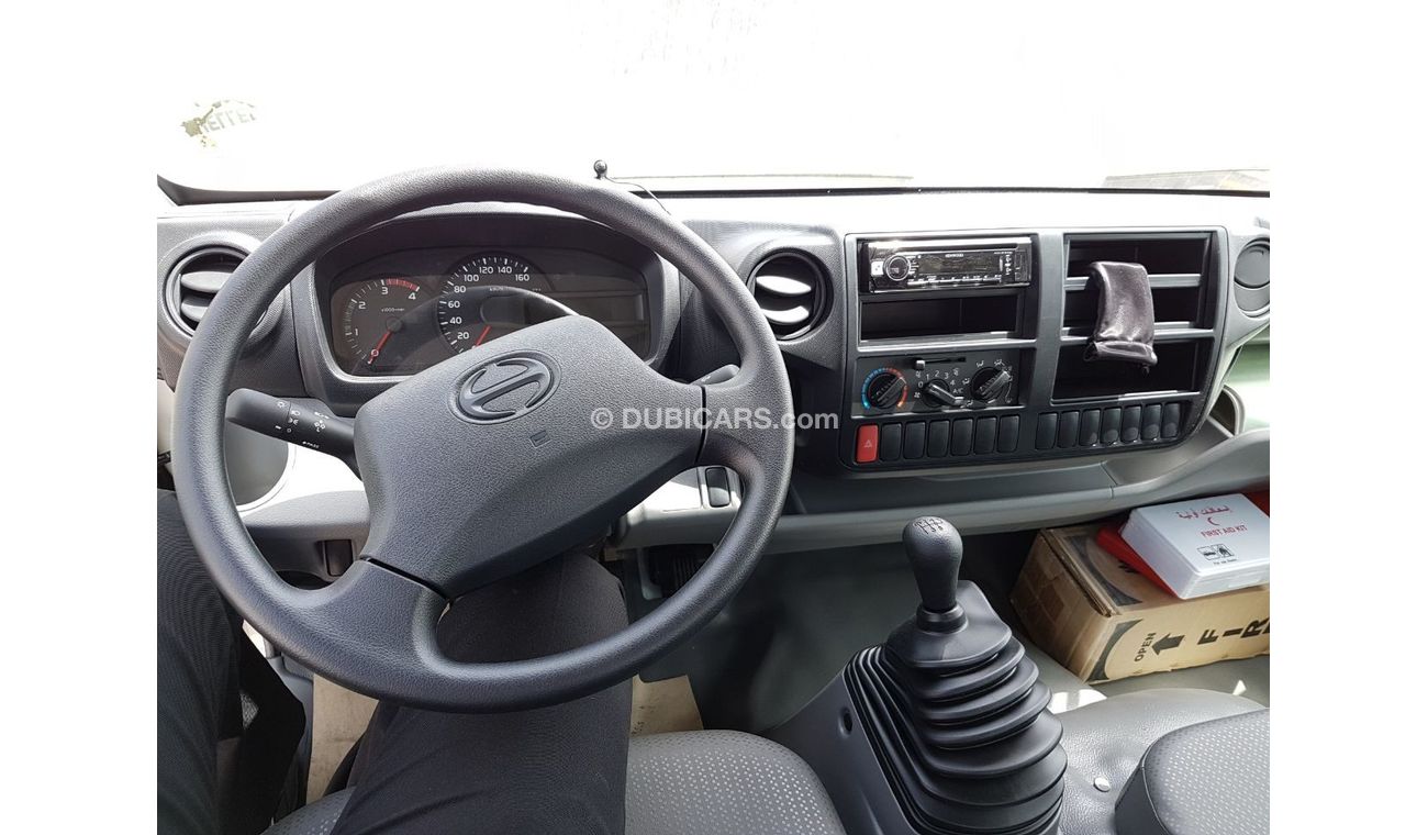 Hino 300 Hino 916 6.5 tons