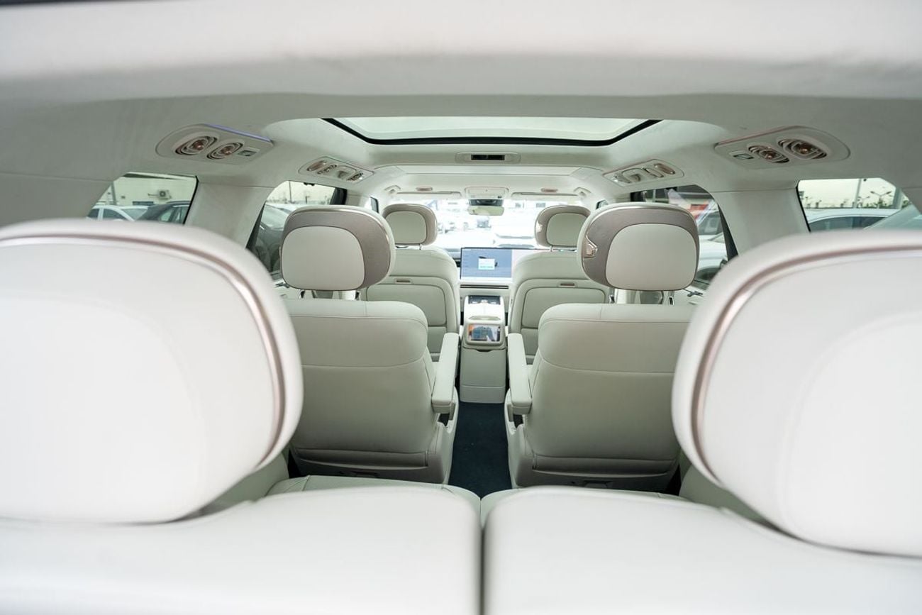 Lynk & Co 900 900 2.0T Ultra model 2025