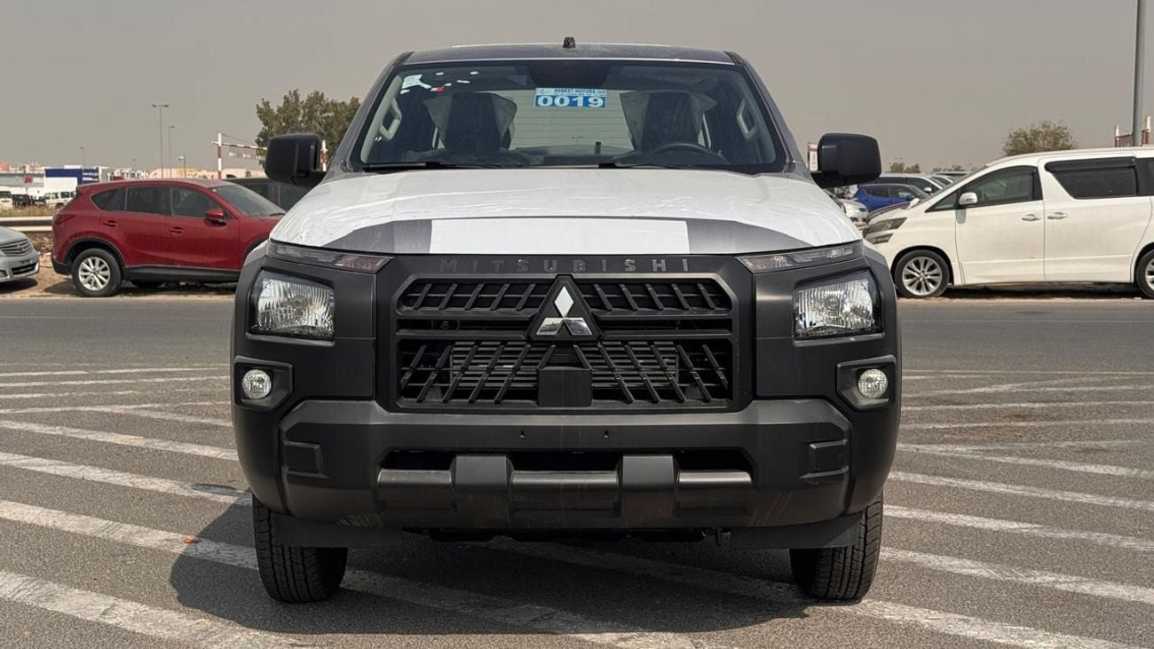 ميتسوبيشي L200 2.4 L DIESEL DOUBL CABIN 4X4 5MT MID -LINE