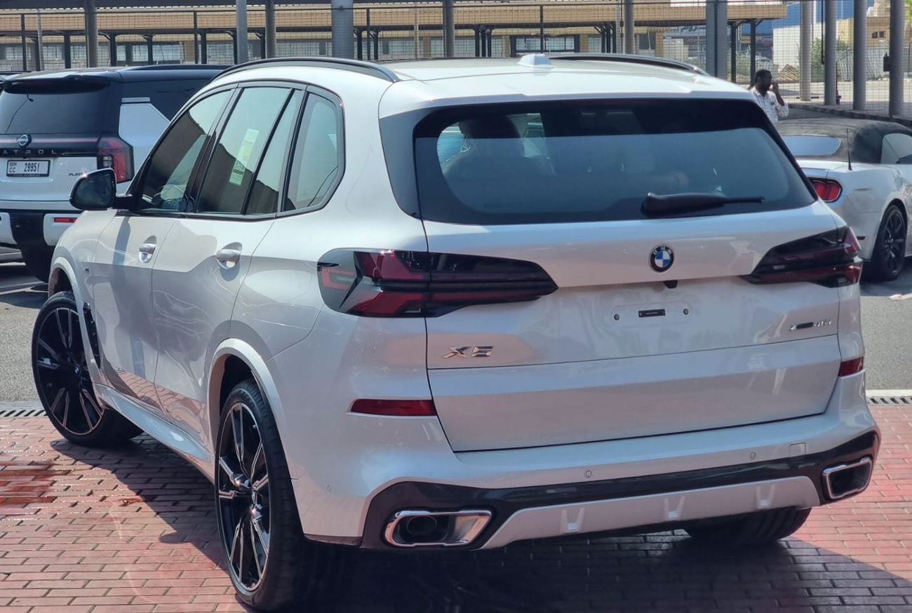BMW X5 xDrive40i Luxury M Sport Package 3.0L xDrive 40i M Sport Under Warranty & Service 2025 GCC