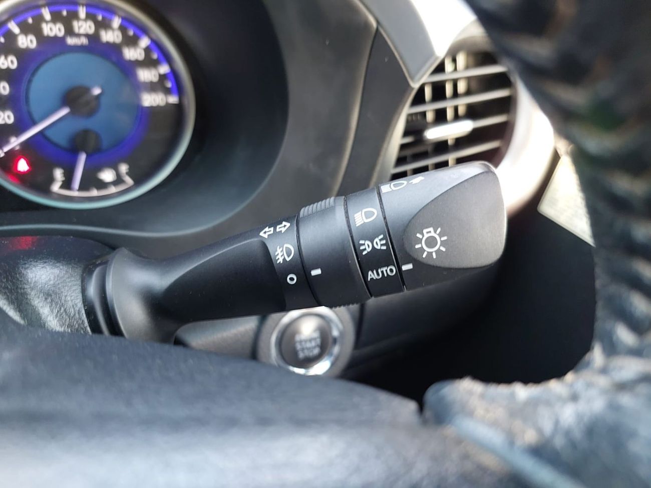 Toyota Hilux TOYOTA HILUX PICK UP RHD 2019 MODEL 2.8 L DIESEL AUTOMATIC(PM21706)