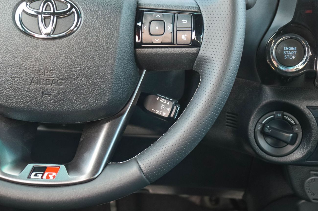 تويوتا هيلوكس GR Sport 4.0L TOYOTA HILUX GR RALLY 4.0L 4WD PETROL PICKUP 2025