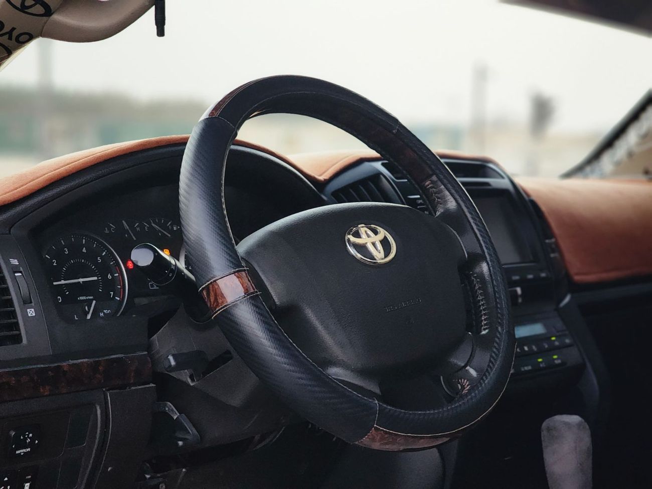 تويوتا لاند كروزر GX.R V8