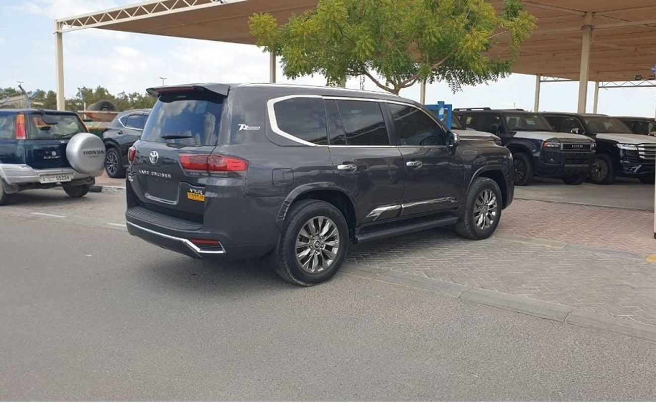 تويوتا لاند كروزر GXR 4.5L AUTOMATIC * PETROL * 4WD * 7 SEATS * 5DOOR