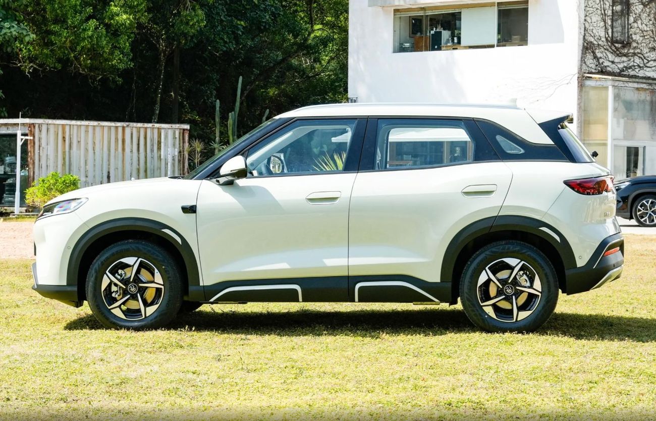 بي واي دي يوان أب Intelligent Driving Edition 401KM Beyond Edition