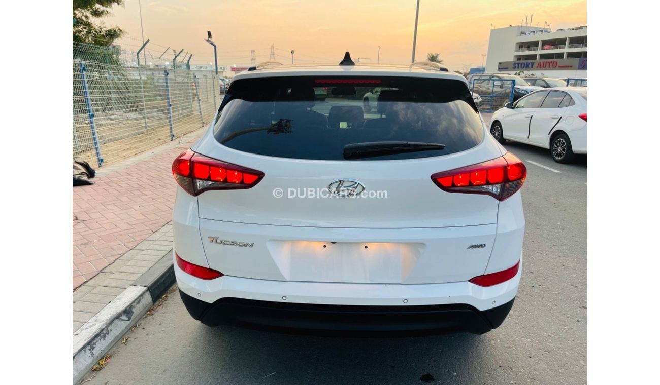 Hyundai Tucson GL Panorama AWD full option