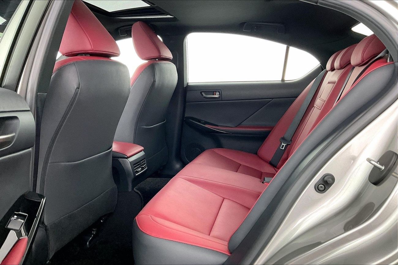 Lexus IS300 Premier | 1 year free warranty | 0 Down Payment