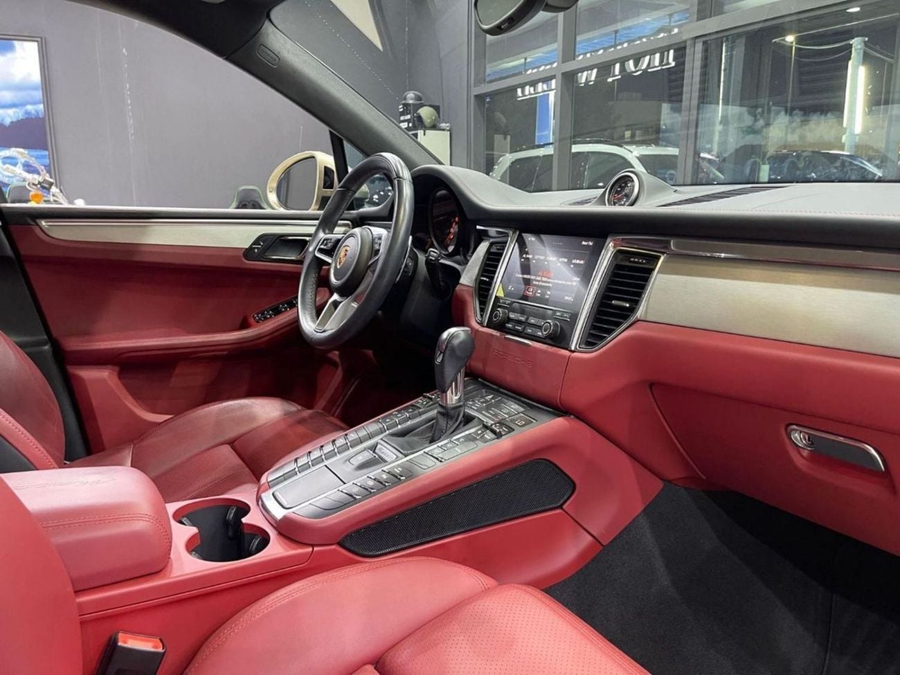 Porsche Macan GTS Porsche Macan 2017