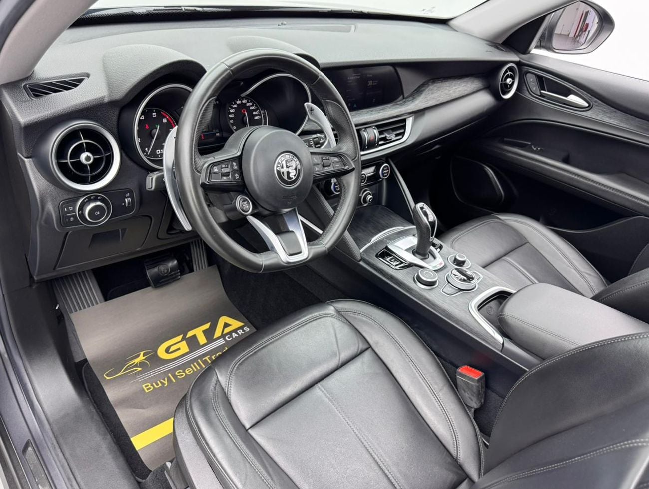 ألفا روميو ستيلفيو Super 2.0L