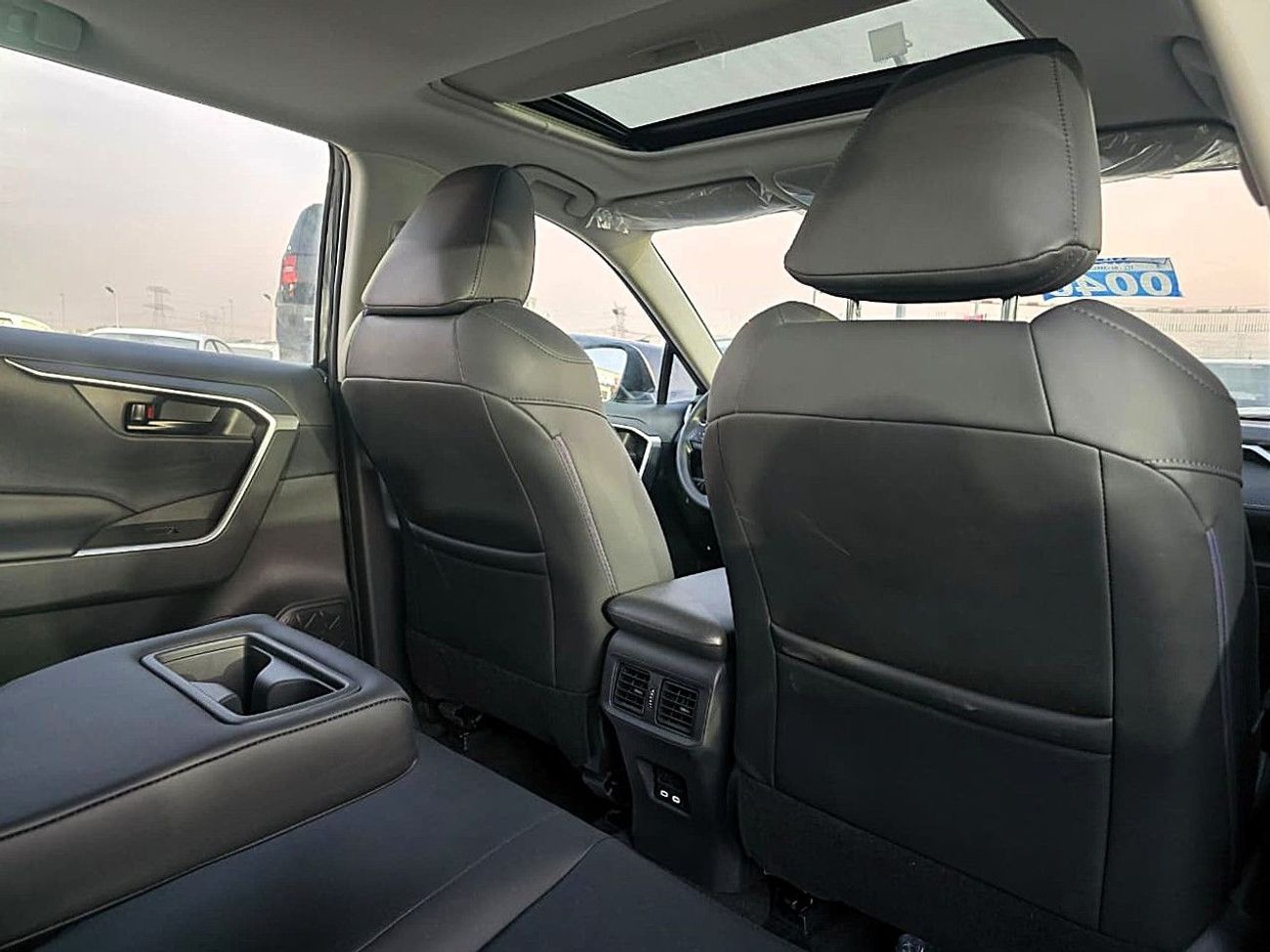 تويوتا راف ٤ 2.5L (2WD) VX