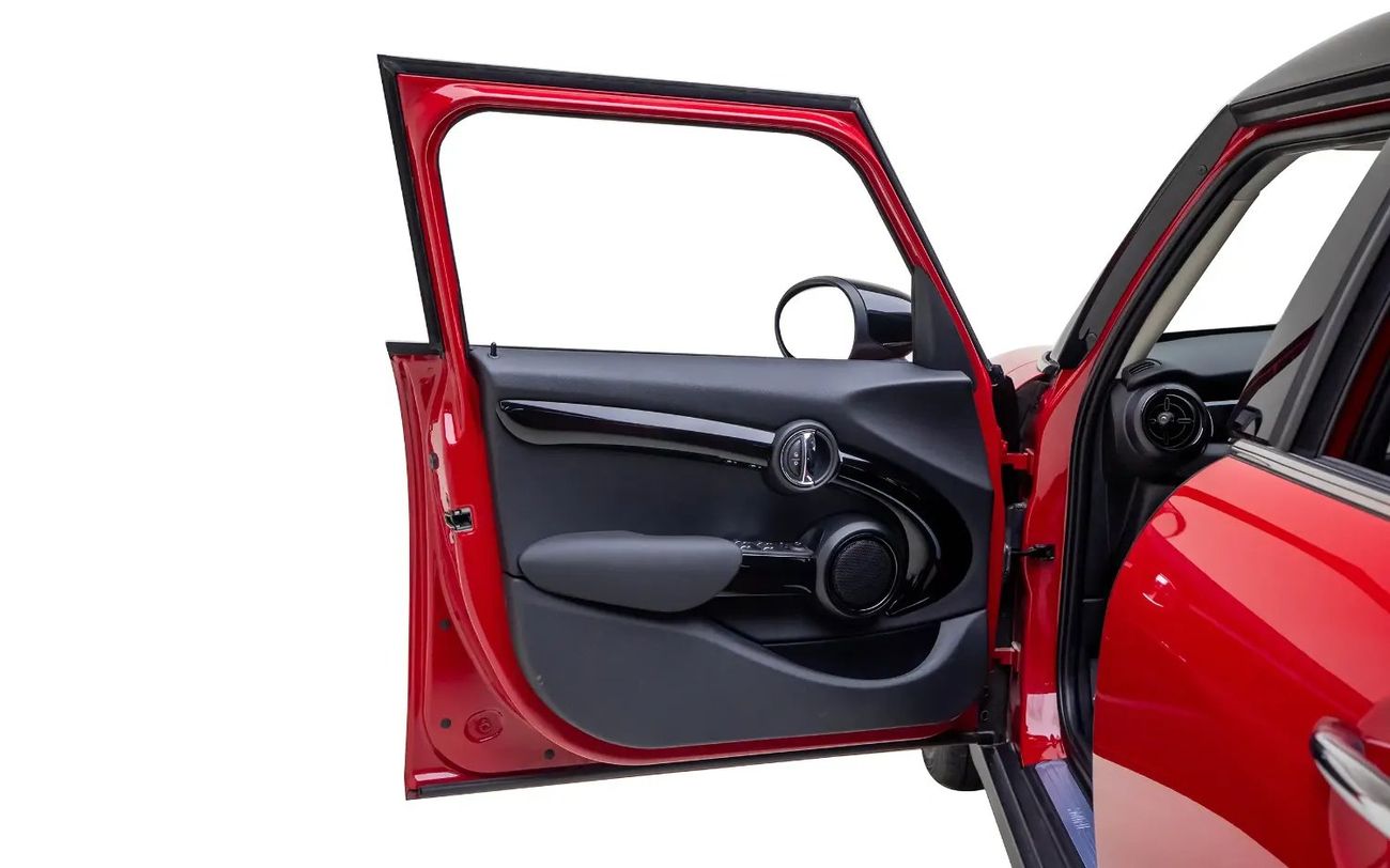 Mini Cooper Std 1.5L (5 Seater) - GCC Spec