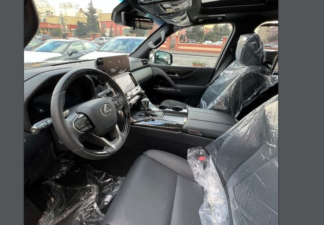 Lexus LX 500 Twin Turbo 3.3L Signature Full Option 7 Seats