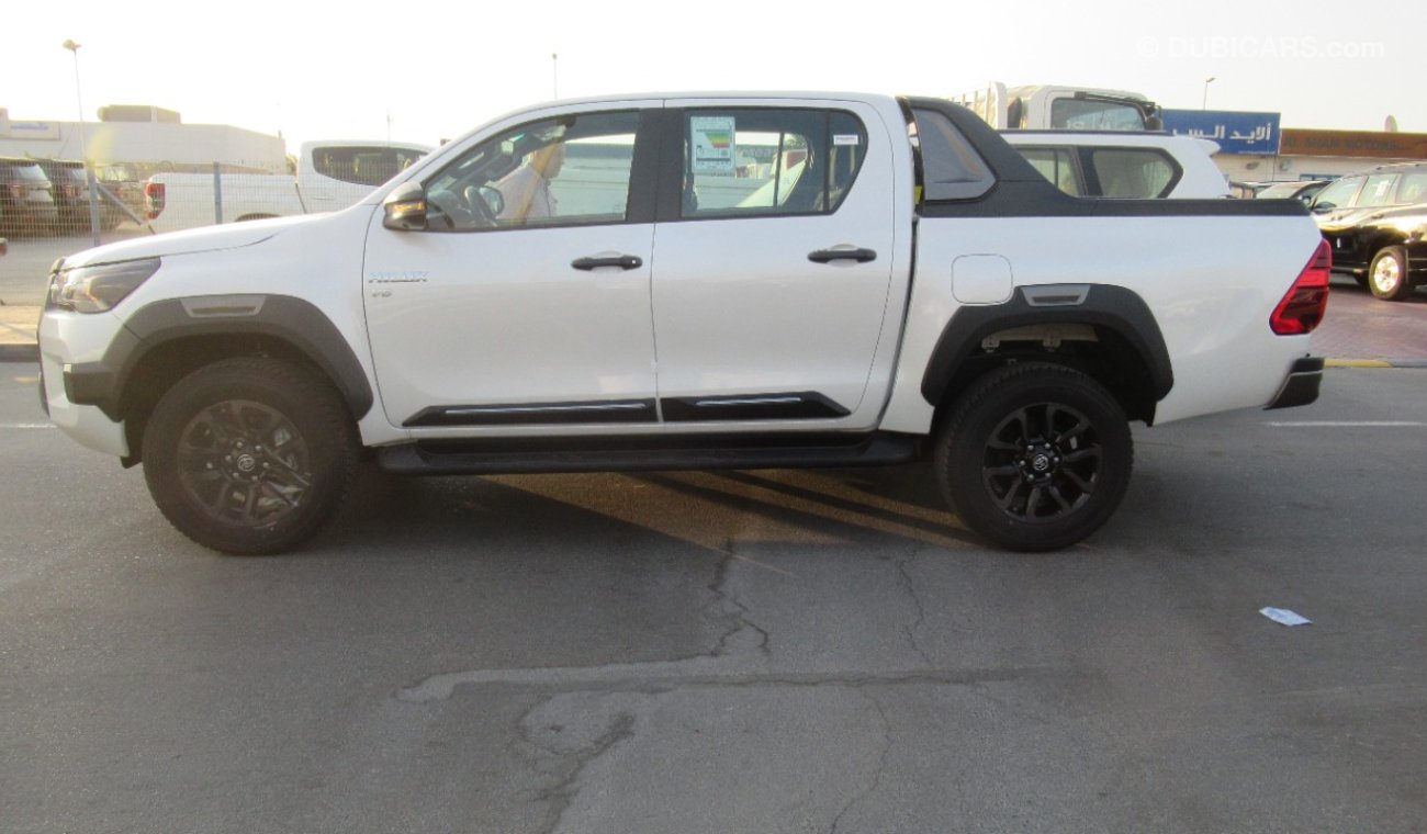 Toyota Hilux Toy. Hilux D/cab P/up 4x4 4.0L Petrol - A/T - 22 YM - ADVENTURE (For Export Only)