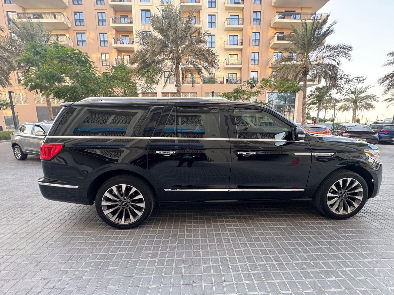 لينكولن نافيجاتور Presidential 3.5L