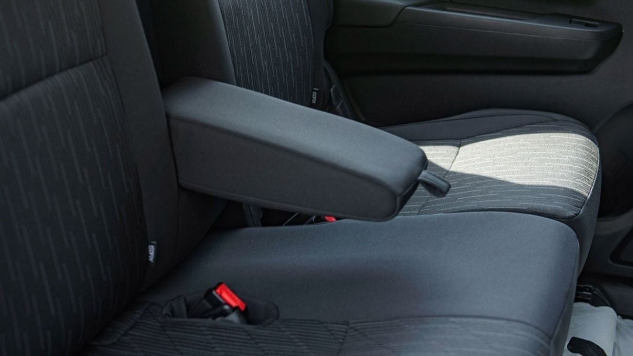 سوزوكي ايرتيغا SUZUKI ERTIGA GLX 1.5P AT