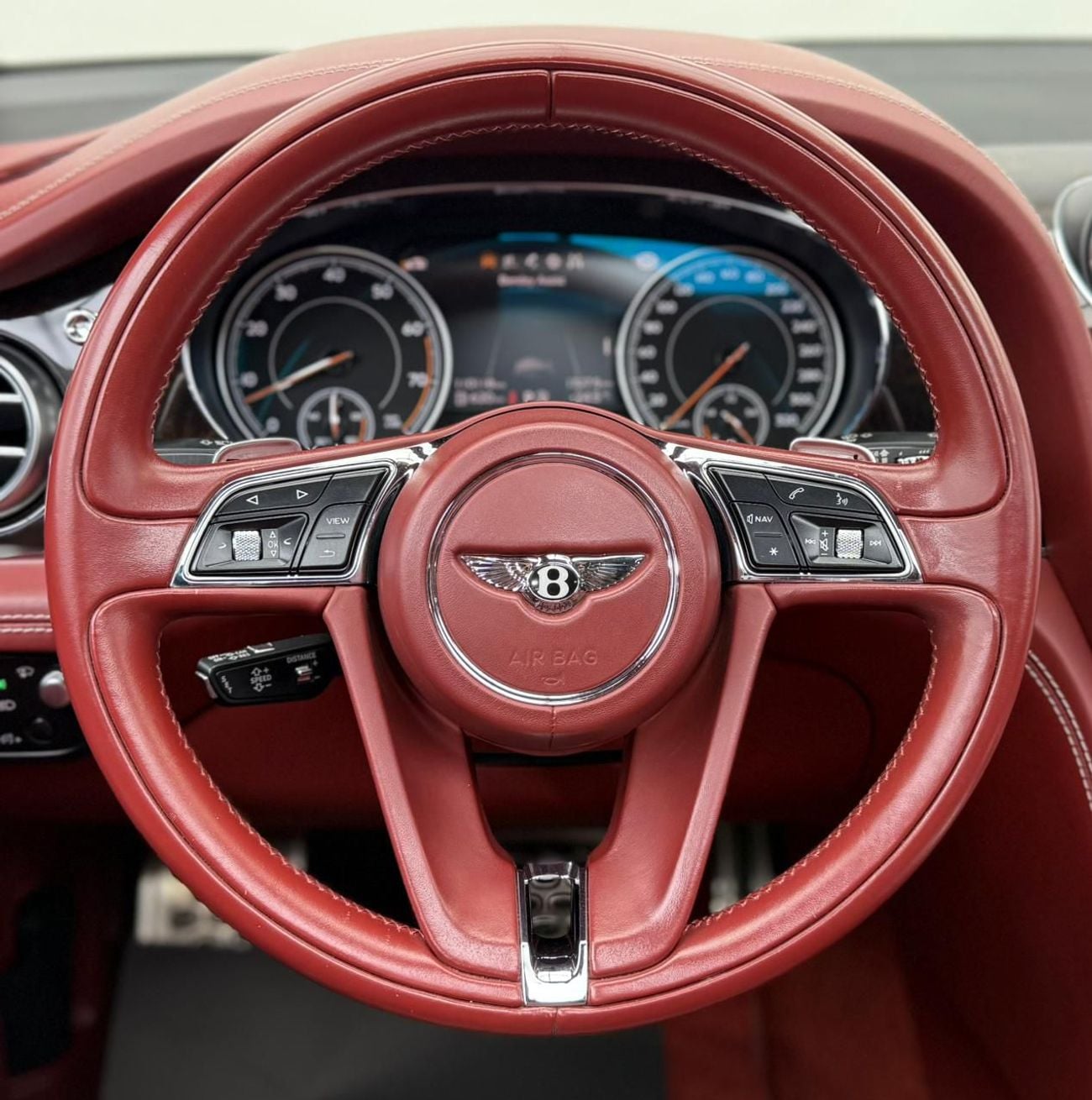 بنتلي بينتايجا 2017 Bentley Bentayga W12, 10/2026 Bentley Warranty, Bentley Full Service History, GCC