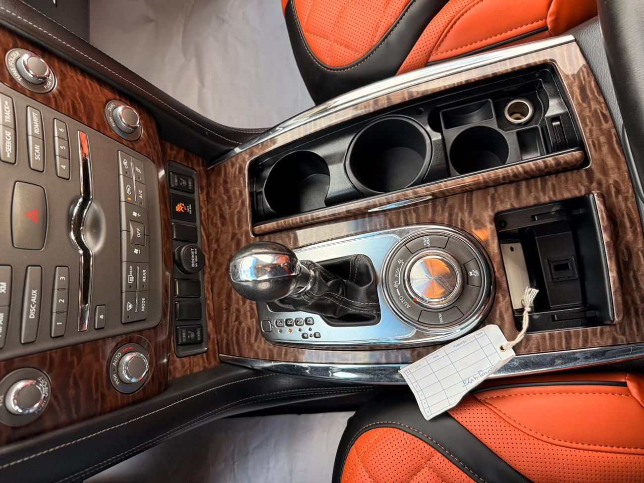 Nissan Armada 4WD 5.6 L Nismo