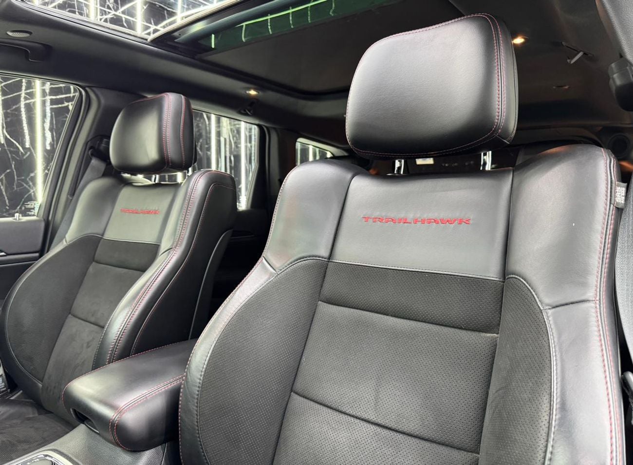 جيب جراند شيروكي Trailhawk 3.6L