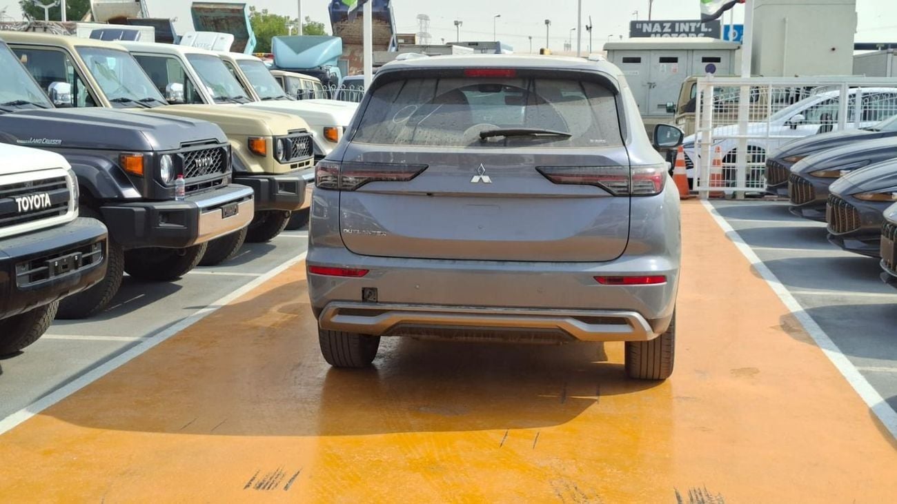 ميتسوبيشي آوتلاندر Mitsubishi Outlander P-LINE 2026 4WD
