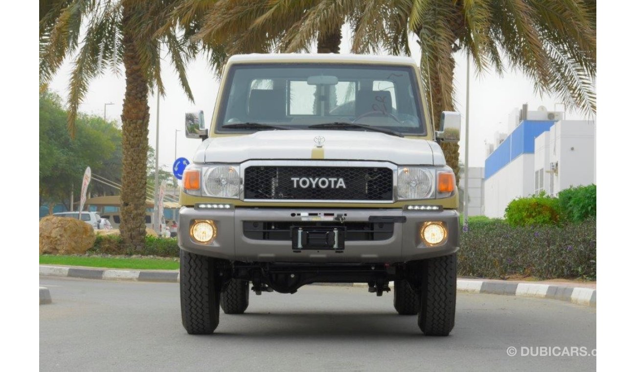 Toyota Land Cruiser Pick Up SINGLE CAB 4.0L V6 PETROL FULL OPTION