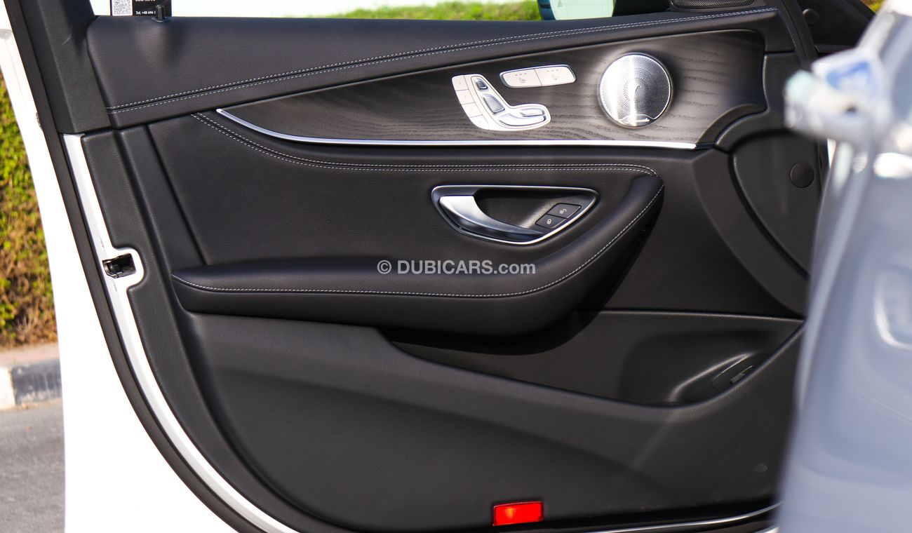 Mercedes-Benz E200 AMG MY2022 Night Package