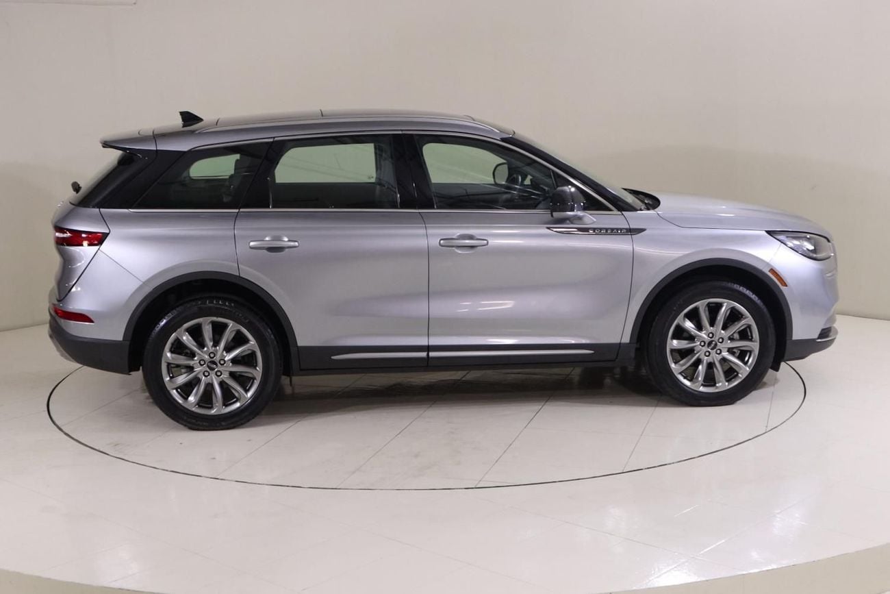 Lincoln Corsair Reserve 2.0L COR222 /FREE Insurance + Registration / AL TAYER MOTORS AL QOUZ SHOWROOM