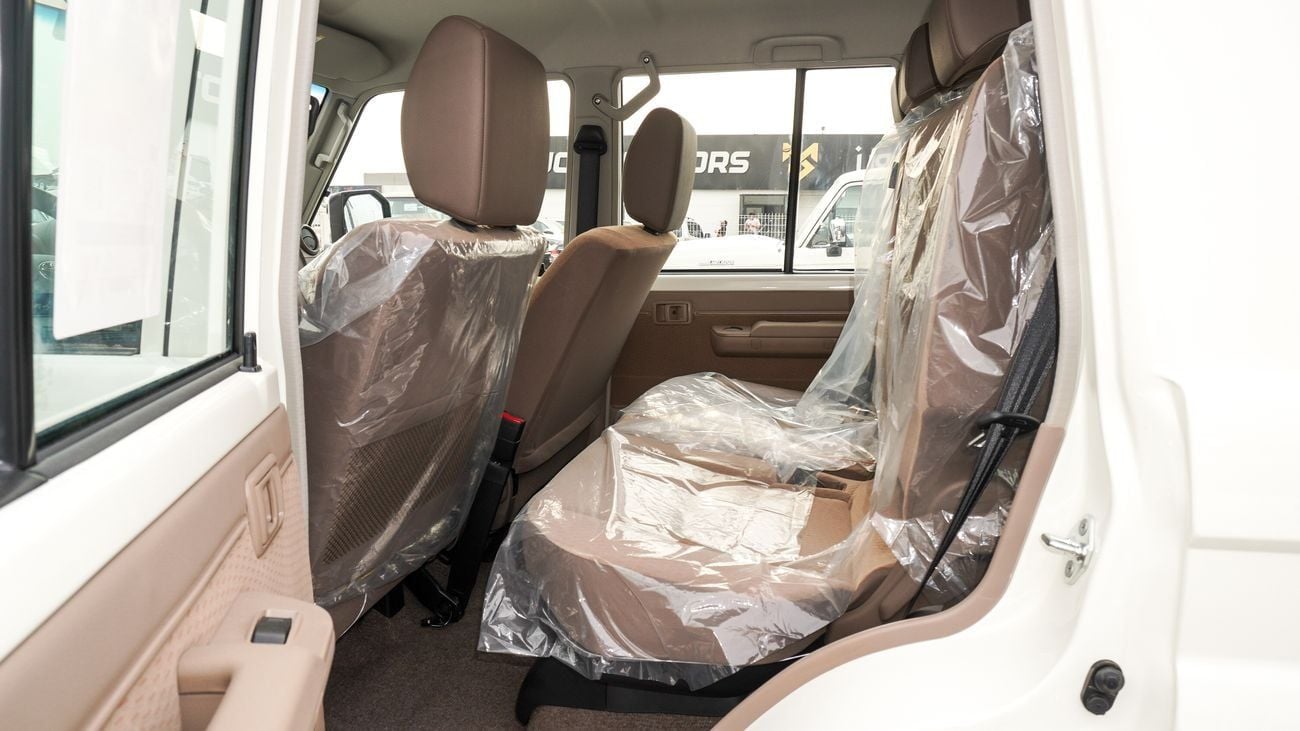 تويوتا لاند كروزر 70 LC76 Hardtop 4.0L Petrol V6 5Doors, M/T 2025