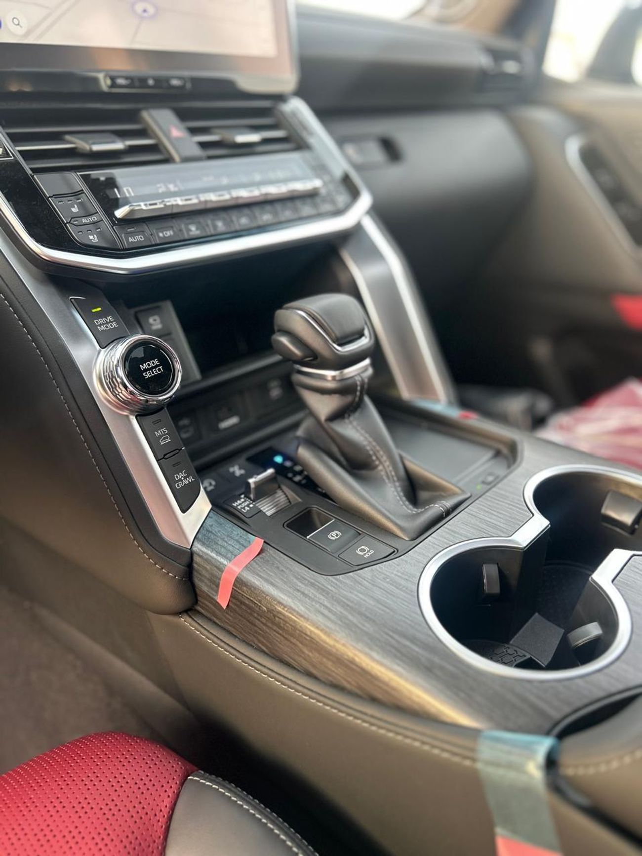 تويوتا لاند كروزر VXR 3.5L