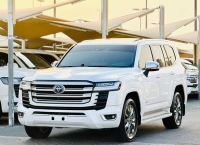 تويوتا لاند كروزر VXR