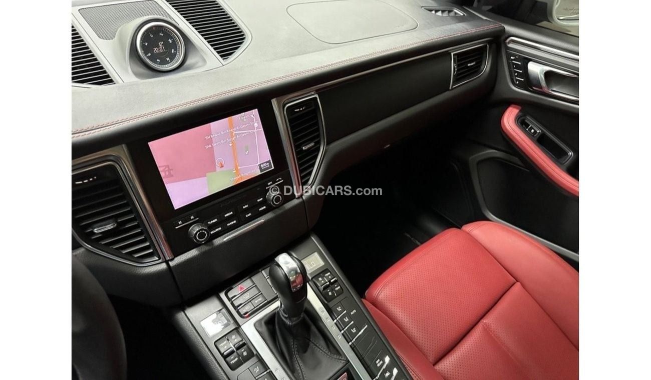 بورش ماكان Std