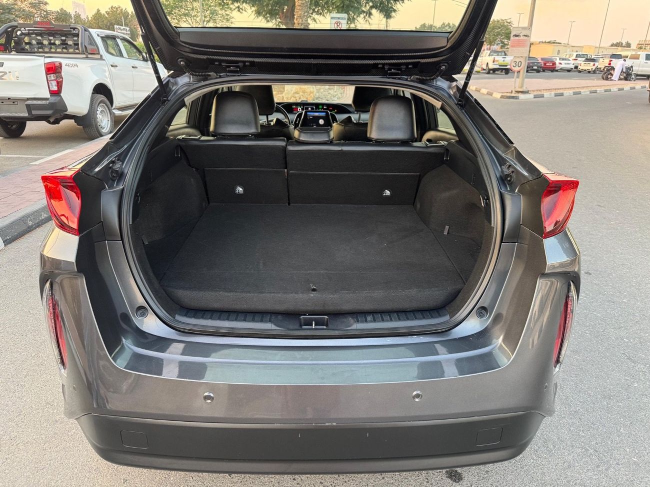 Toyota Prius 2022 PRIME PLUG IN HYBRID HEV Limited 1.8L FULL OPTION CANADA SPEC