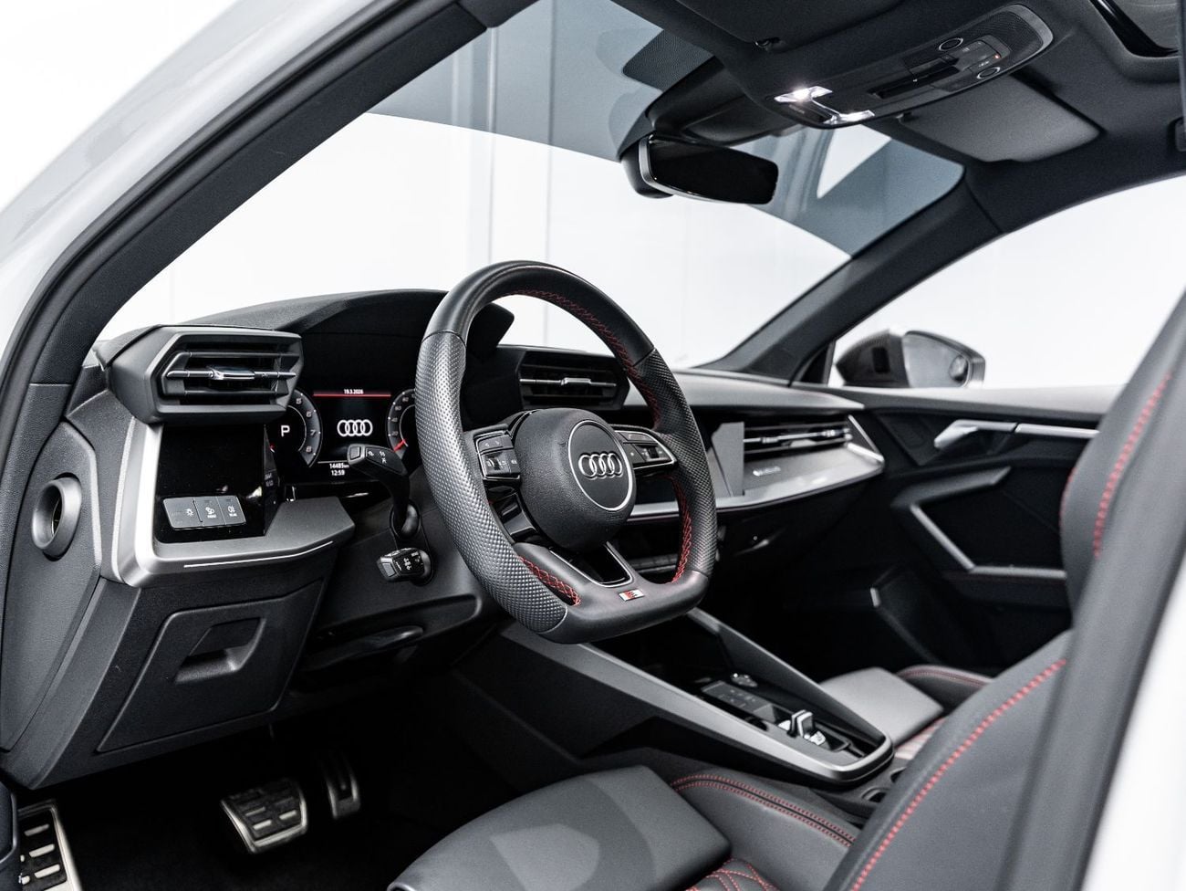 أودي S3 TFSI quattro 2.0L Sedan