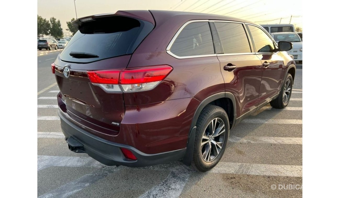 Toyota Highlander 2019 Toyota Highlander LE 4x4 MipOption  / EXPORT ONLY