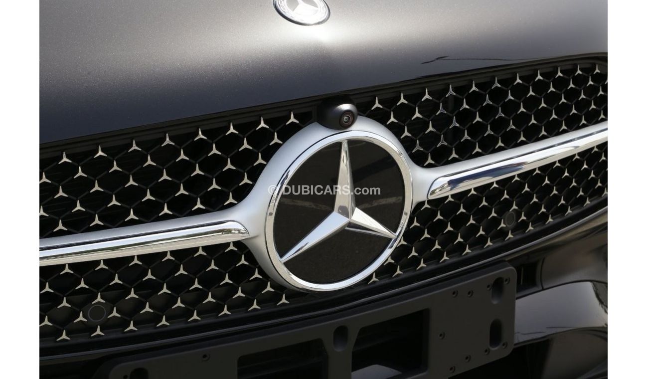 Mercedes-Benz C 200 GCC Night Package with Warranty.Local Registration + 5%